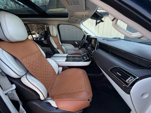 Used 2018 Lincoln Navigator Black Label w/ Cargo Package image 13