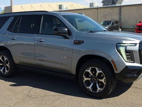 Used 2026 GMC Yukon AT4 Ultimate AWD/4WD image 2