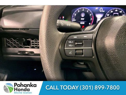 Used 2025 Honda Accord LX image 21