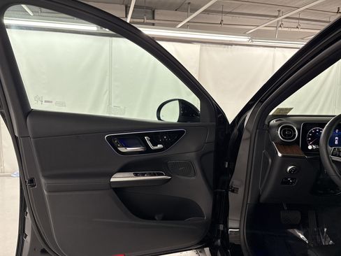 Certified 2026 Mercedes-Benz GLC 300 image 19