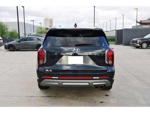 Used 2023 Hyundai Palisade Limited w/ Cargo Package image 7