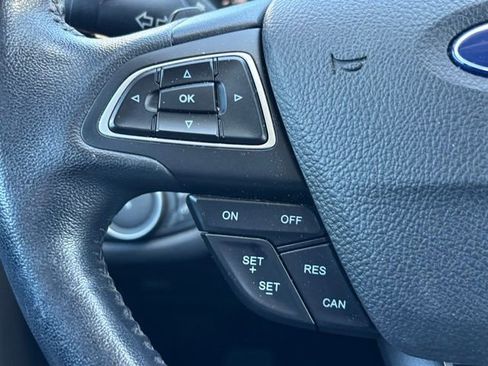 Used 2017 Ford Escape Titanium FWD image 16