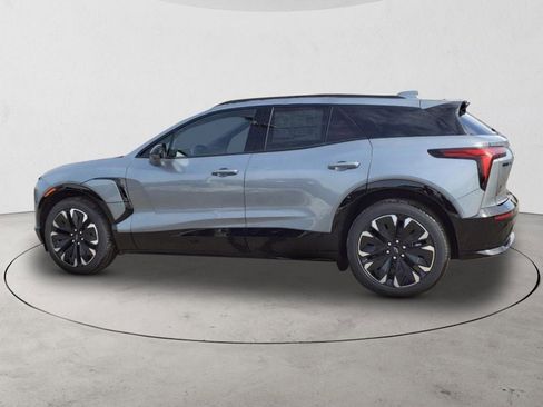 New 2025 Chevrolet Blazer EV RS image 8