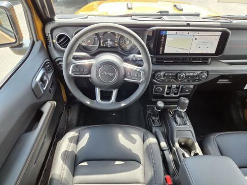 New 2026 Jeep Wrangler Unlimited Sahara AWD/4WD image 11