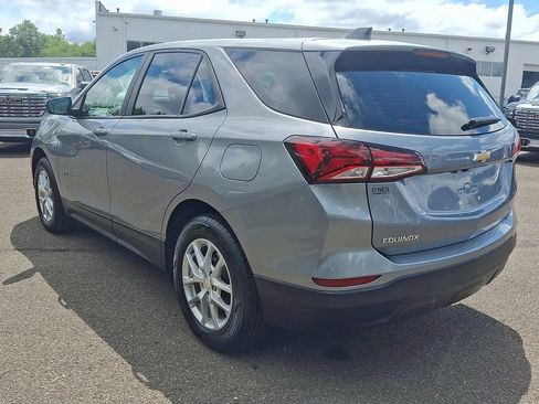 Certified 2023 Chevrolet Equinox LS AWD/4WD image 4