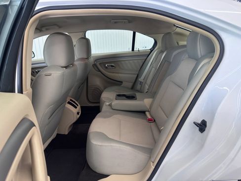 Used 2015 Ford Taurus SEL FWD image 12
