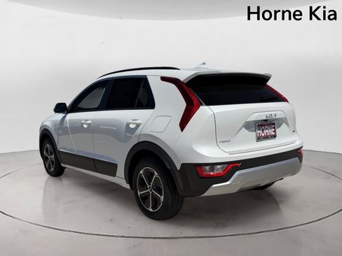 New 2026 Kia Niro LX FWD image 5