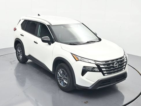 Certified 2024 Nissan Rogue S FWD image 30