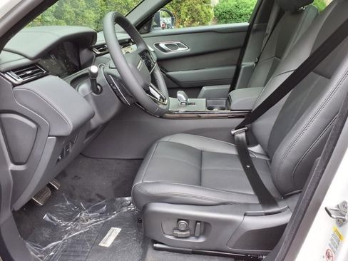 New 2026 Land Rover Range Rover Velar Dynamic SE AWD/4WD image 30