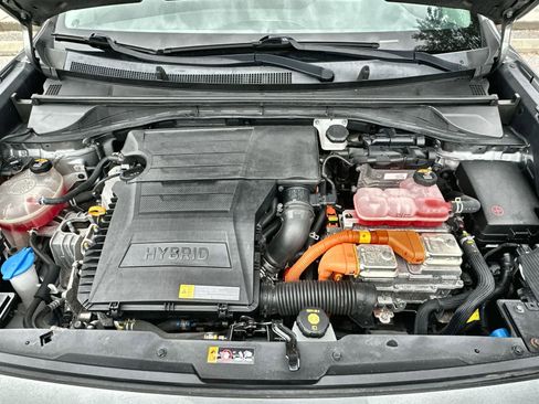 Used 2022 Kia Niro LXS image 9