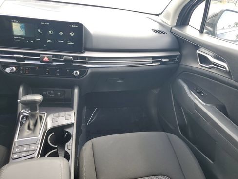 New 2026 Kia Sportage LX FWD image 25