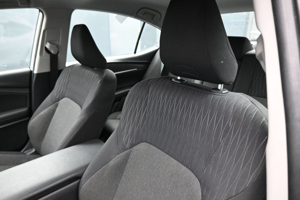 Used 2025 Toyota Camry LE FWD image 12