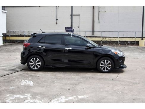 Certified 2023 Kia Rio S w/ Technology Package FWD image 8