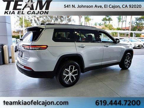 Used 2022 Jeep Grand Cherokee L Limited image 8