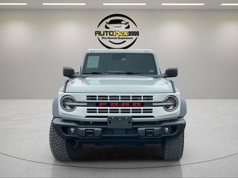 Used 2024 Ford Bronco Heritage Edition AWD/4WD image 2