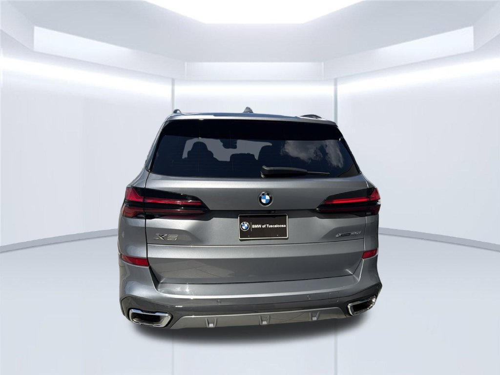 Used 2024 BMW X5 xDrive40i w/ M Sport Package AWD/4WD image 6