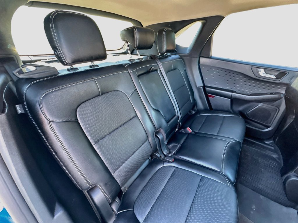 Used 2020 Ford Escape Titanium AWD/4WD image 27
