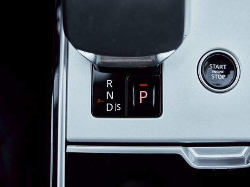 Used 2024 Land Rover Range Rover Long Wheelbase SE image 69