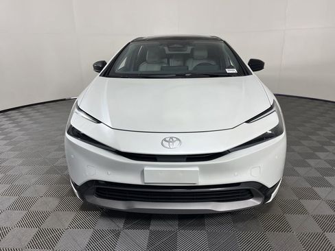 Used 2024 Toyota Prius XLE AWD/4WD image 17