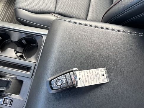 Used 2021 Ford F150 Lariat AWD/4WD image 22