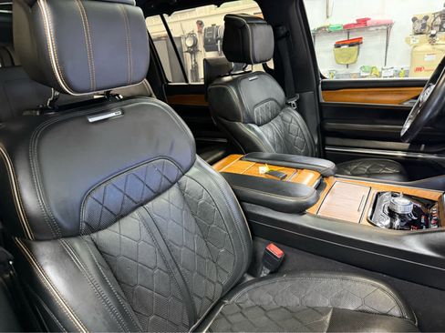 Used 2022 Jeep Grand Wagoneer Series III w/ Rear Seat Video Group 1 image 44