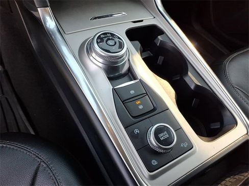 Used 2021 Ford Explorer Limited w/ Equipment Group 301A image 14