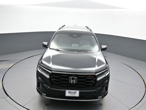 Used 2023 Honda Pilot TrailSport image 37