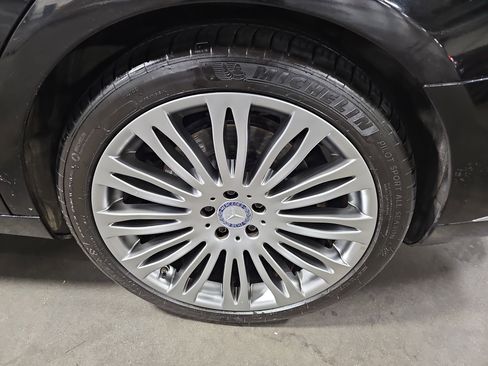 Used 2015 Mercedes-Benz S 550 Sedan image 35