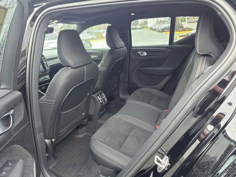 Used 2023 Volvo XC40 Recharge Ultimate w/ Protection Package Premier image 20