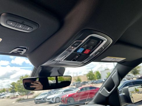New 2026 RAM 1500 4x4 Crew Cab image 25