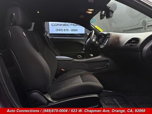 Used 2015 Dodge Challenger SXT RWD image 7