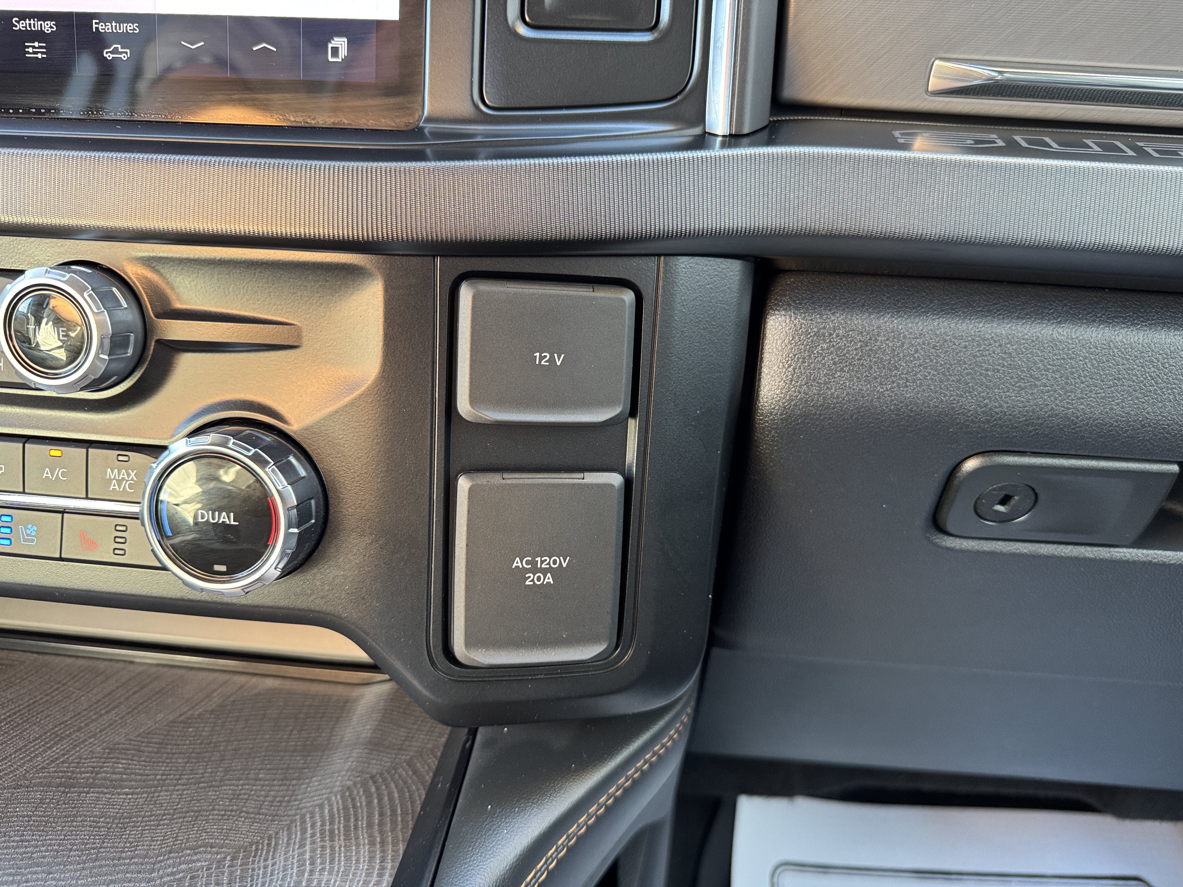 Used 2024 Ford F350 Platinum AWD/4WD image 22