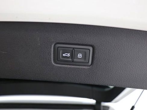 Used 2024 Audi Q7 3.0T Premium Plus AWD/4WD image 34