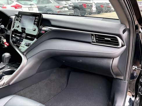 Used 2023 Toyota Camry SE image 20