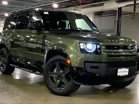 Used 2026 Land Rover Defender 110 X-Dynamic SE AWD/4WD image 7
