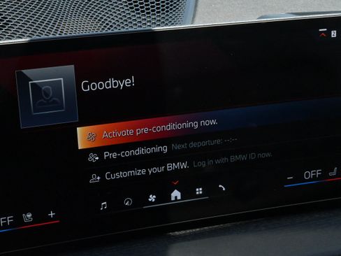 Used 2025 BMW 330i Sedan RWD image 31