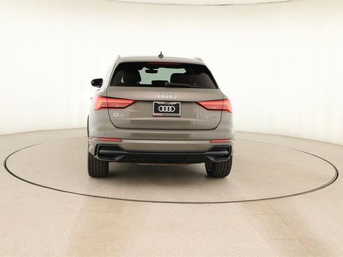 Used 2020 Audi Q3 2.0T Premium Plus w/ Premium Plus Package image 5