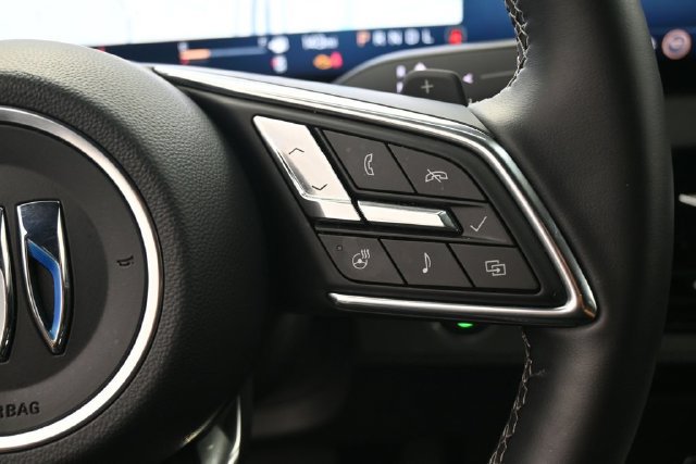 Used 2026 Buick Enclave Preferred FWD image 7