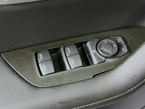 New 2025 Chevrolet Blazer LT w/ Midnight/Sport Edition image 18