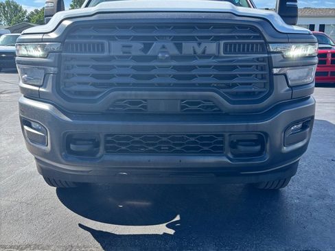 Used 2025 RAM 2500 Tradesman AWD/4WD image 3