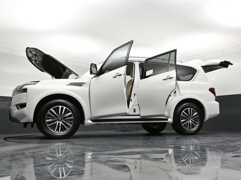 Used 2024 Nissan Armada SL w/ Cargo Package image 41