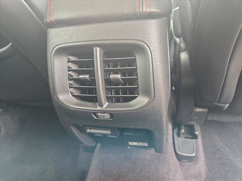 Used 2019 Jeep Cherokee Trailhawk AWD/4WD image 12