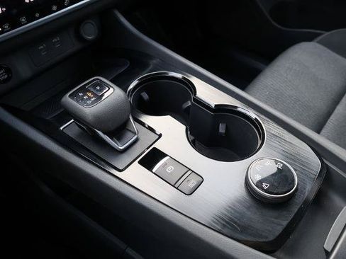 Certified 2025 Nissan Rogue SV AWD/4WD image 22