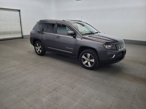 Used 2017 Jeep Compass High Altitude AWD/4WD image 11