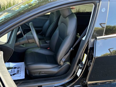 Used 2025 Tesla Model 3 Long Range AWD/4WD image 10