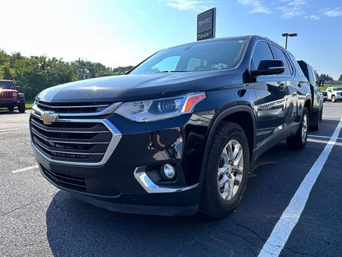 Used 2019 Chevrolet Traverse LT AWD/4WD image 2