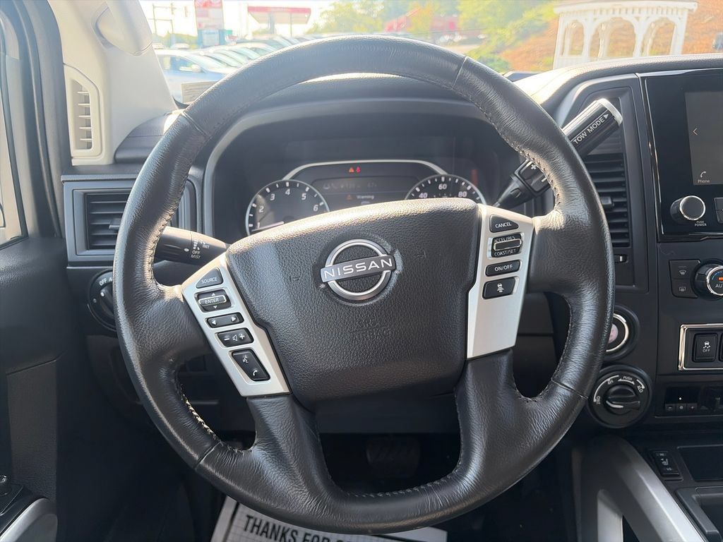 Certified 2024 Nissan Titan SV w/ SV Convenience Package AWD/4WD image 16