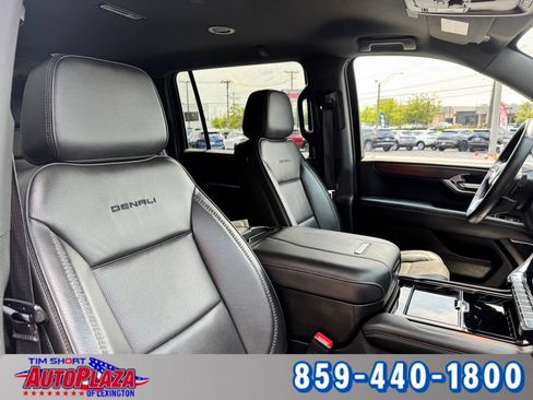 Used 2025 GMC Yukon XL Denali AWD/4WD image 49