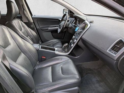 Used 2015 Volvo XC60 T5 image 22