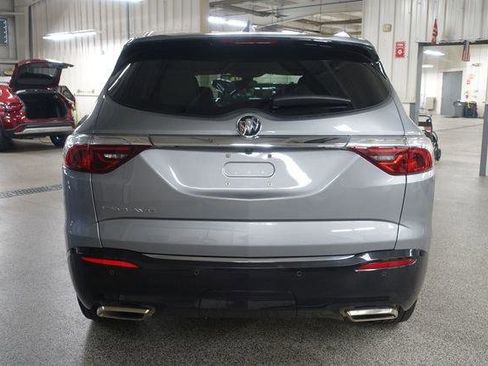 Used 2024 Buick Enclave Essence FWD image 10